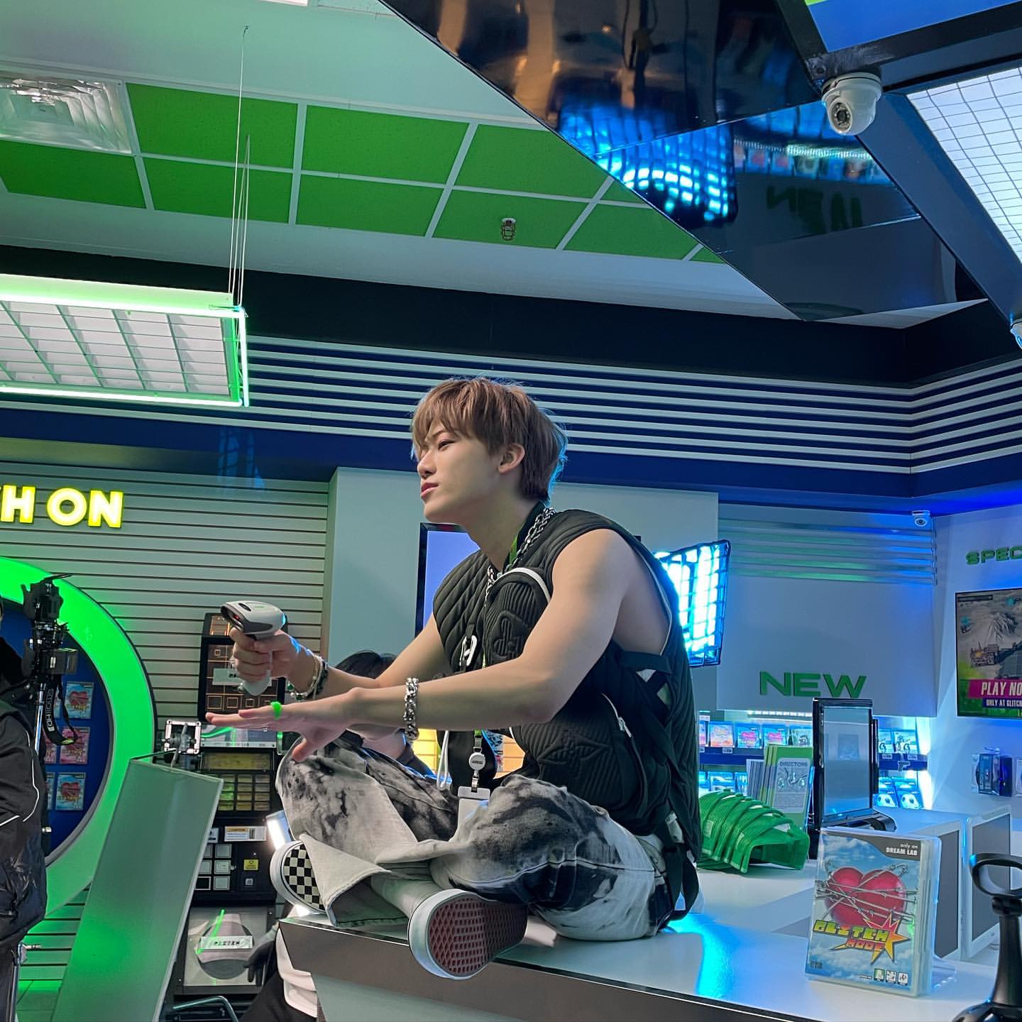 [잡담] 재민이 팔근육 사진 보니까 큰방에서 봤던 근육 글 생각난다 | 인스티즈