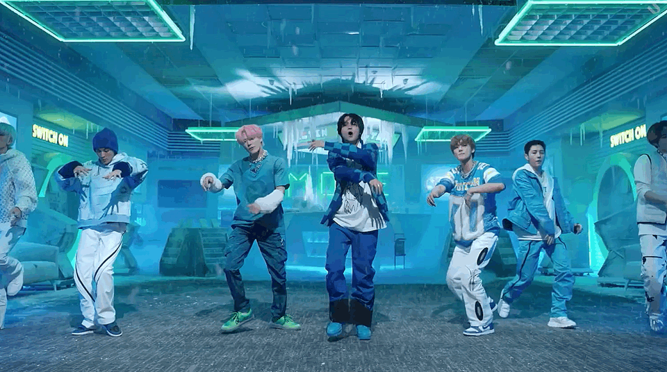 [잡담] 비상이걸려 버버퍼링야~ 암온어 글리치모드🥶 | 인스티즈