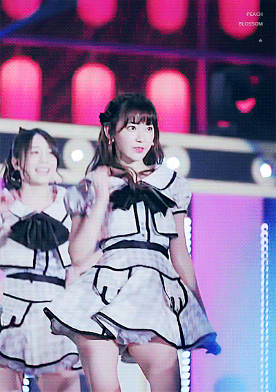 [잡담] 일본 코디 항상 촌스럽다 느꼈는데 사쿠라 보고 생각 바뀜 | 인스티즈