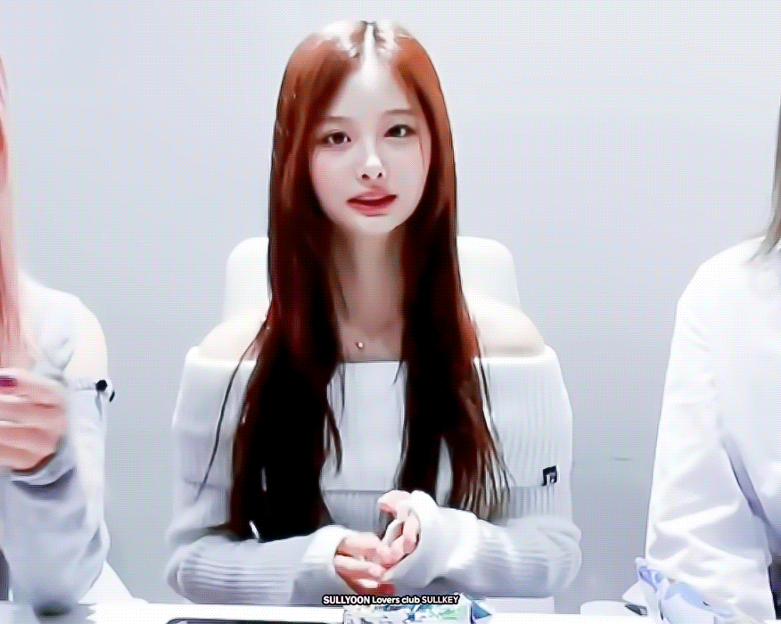 [잡담] 설윤 생머리한거 개이뻐 | 인스티즈