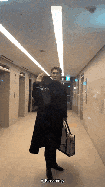 [잡담] 박서함 실물짤이라고 올라왔던 움짤 ㄹㅇ 시에러 속 장재영 묘사 그 자체 | 인스티즈