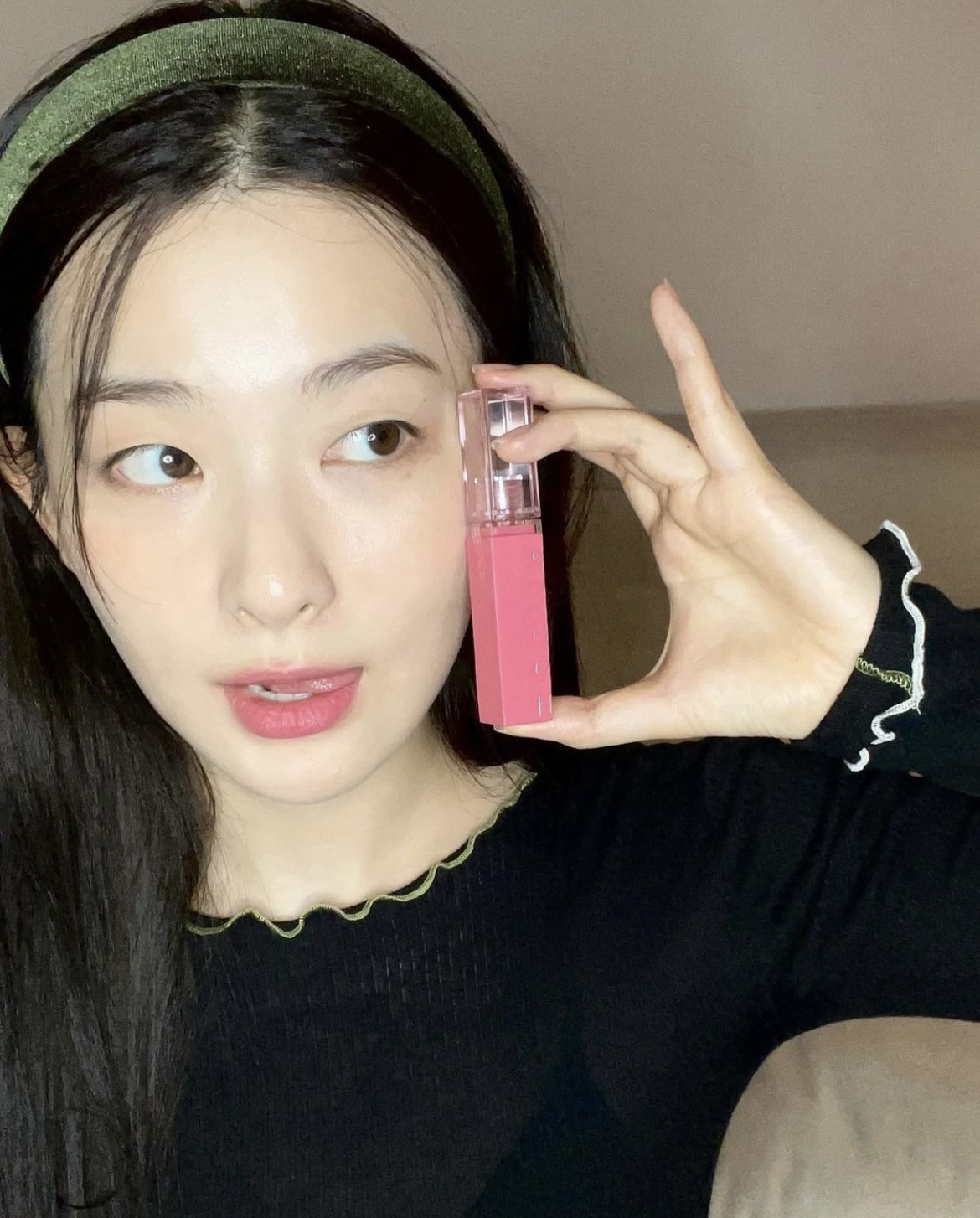 [잡담] 슬기 아이라인 연하거나 안 그리는 게 더 예쁜 것 같아 | 인스티즈