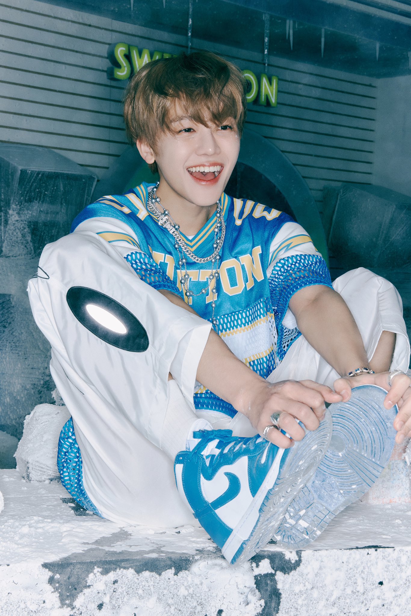 [잡담] 나재민 멬어위시 백발이 젤 잘 어울린다고 생각했었는데 이번활동 갈발 너무...너무 잘 어울리고 예뻐 | 인스티즈