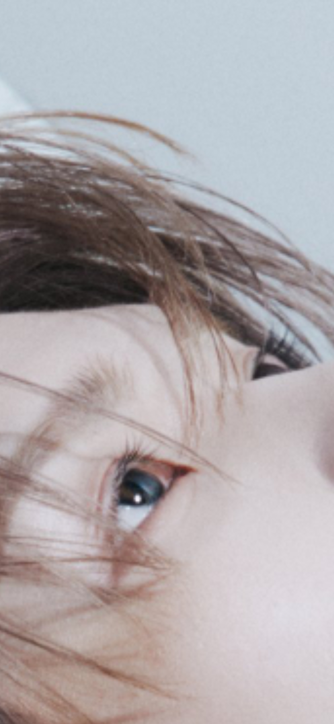 [잡담] 눈화장 거의 안한거같은데 눈 너무 예쁘다.. | 인스티즈