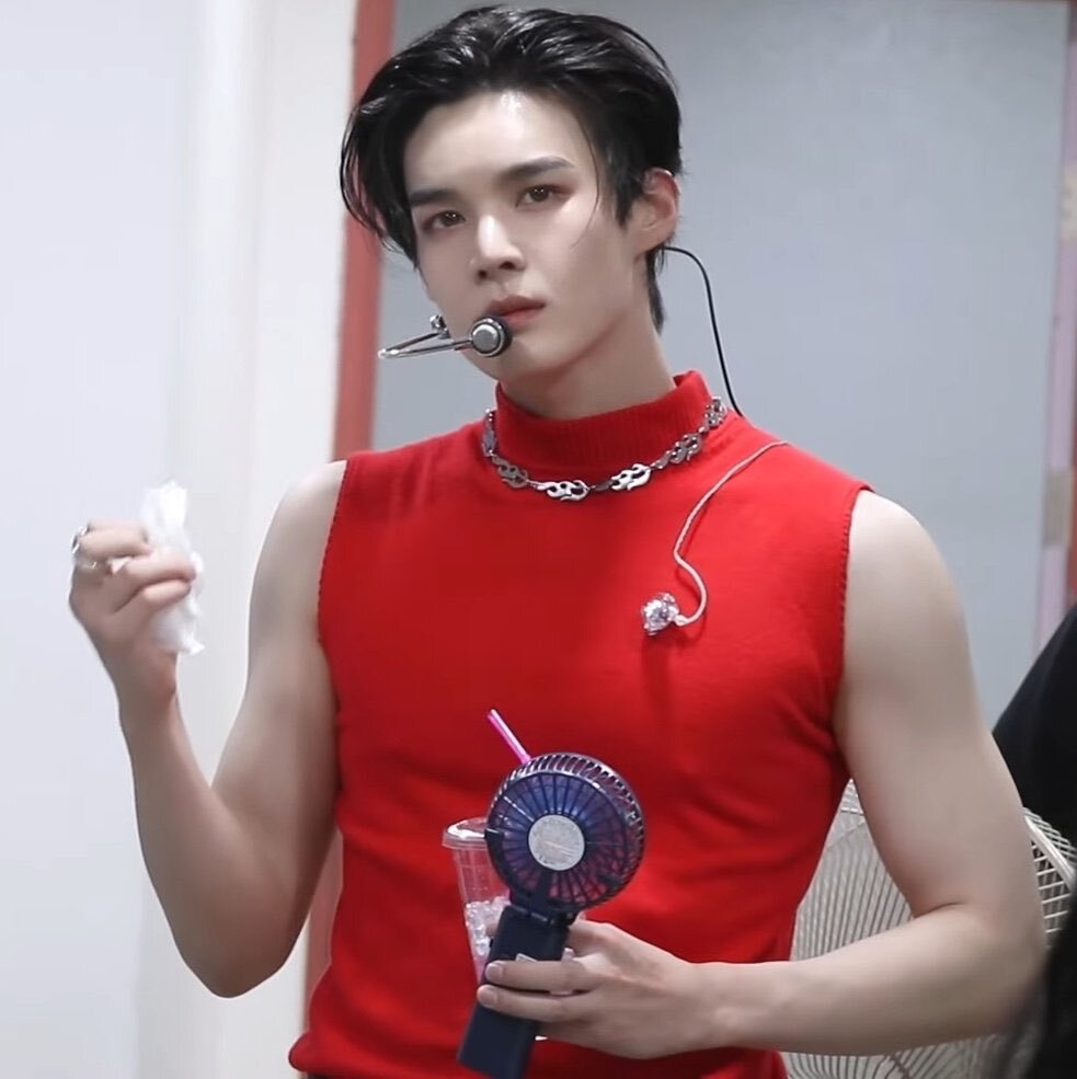 [잡담] 피지컬 쩌는데 잘 안 알려진 빅톤 승우 세준.jpg | 인스티즈