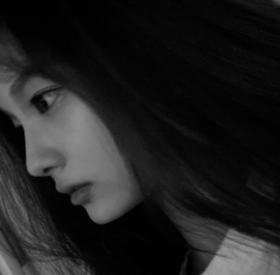 [잡담] 엔믹스 설윤 데뷔전 사진 올려준거 짱예쁘다.. | 인스티즈