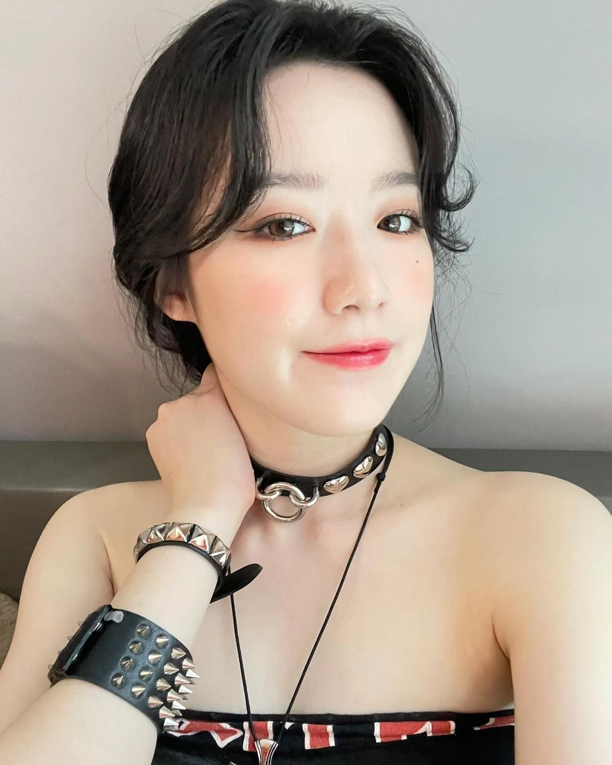 [잡담] 아이들 슈화 인스타 보는데 진짜 너무 너무 이렇게 생기고 싶다 | 인스티즈