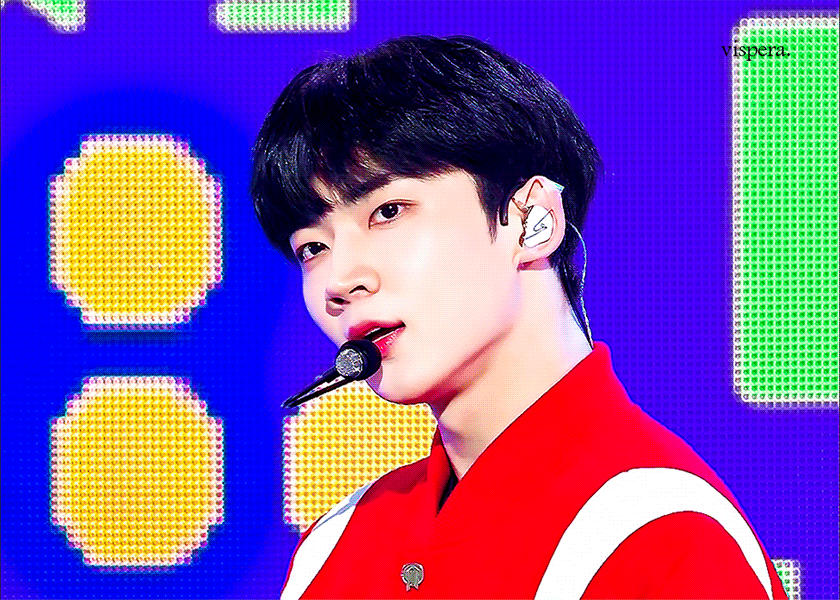 [잡담] 무대 끝나고 눈 감고 웃었을뿐인데 이렇게 청순하고 가련하고 청량해도 되는 부분? | 인스티즈