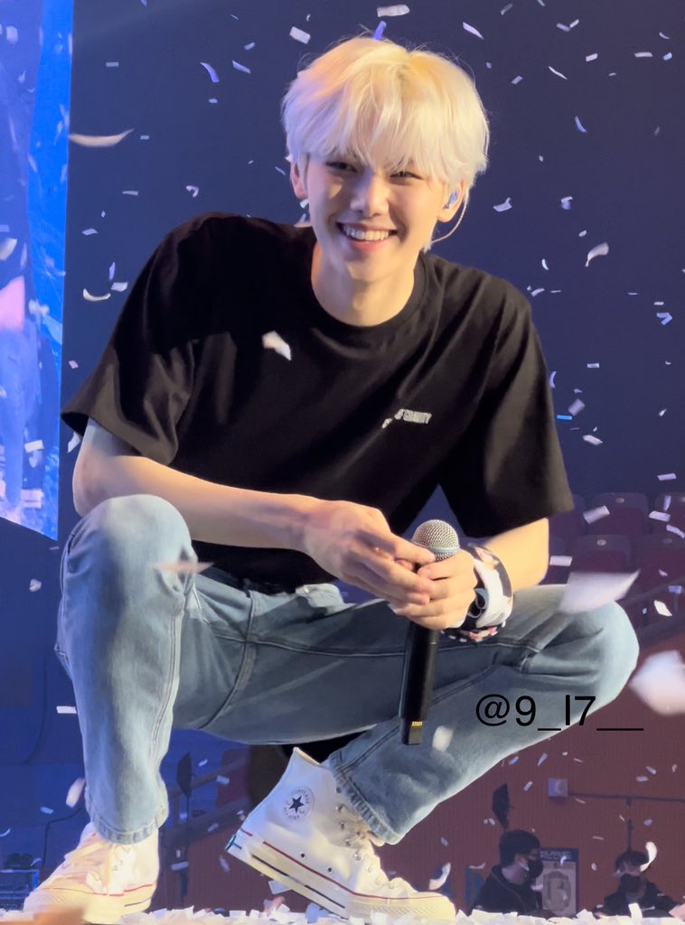 [잡담] 머리 자르고나서 진짜 잘생겨짐...... | 인스티즈