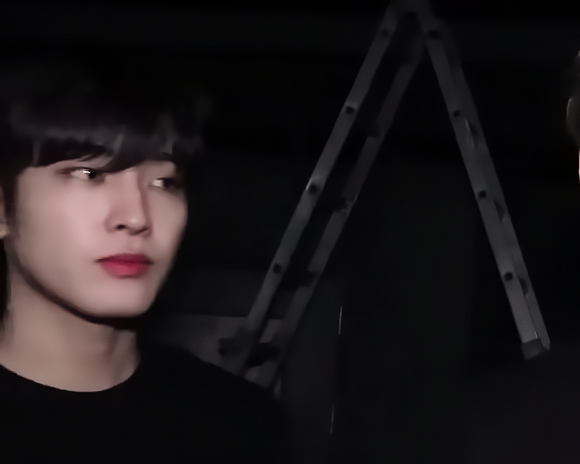 [잡담] 세븐틴 원우 턱 레전드로 직선임 | 인스티즈