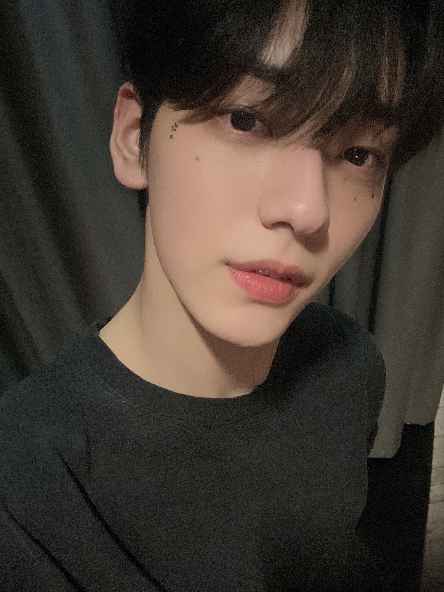 [잡담] 최수빈 오늘 브이앱 얼굴 레전드였는데 셀카도다... | 인스티즈