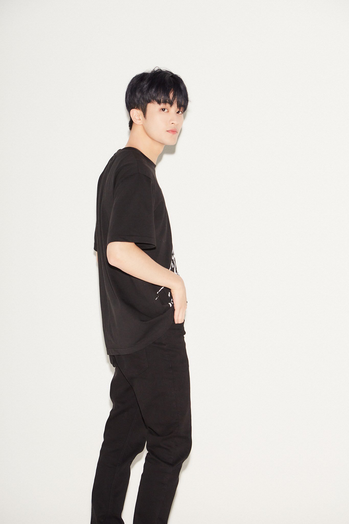 [잡담] 아 마크(엔시티) 이 사진 왜래 잘생겼냐 | 인스티즈