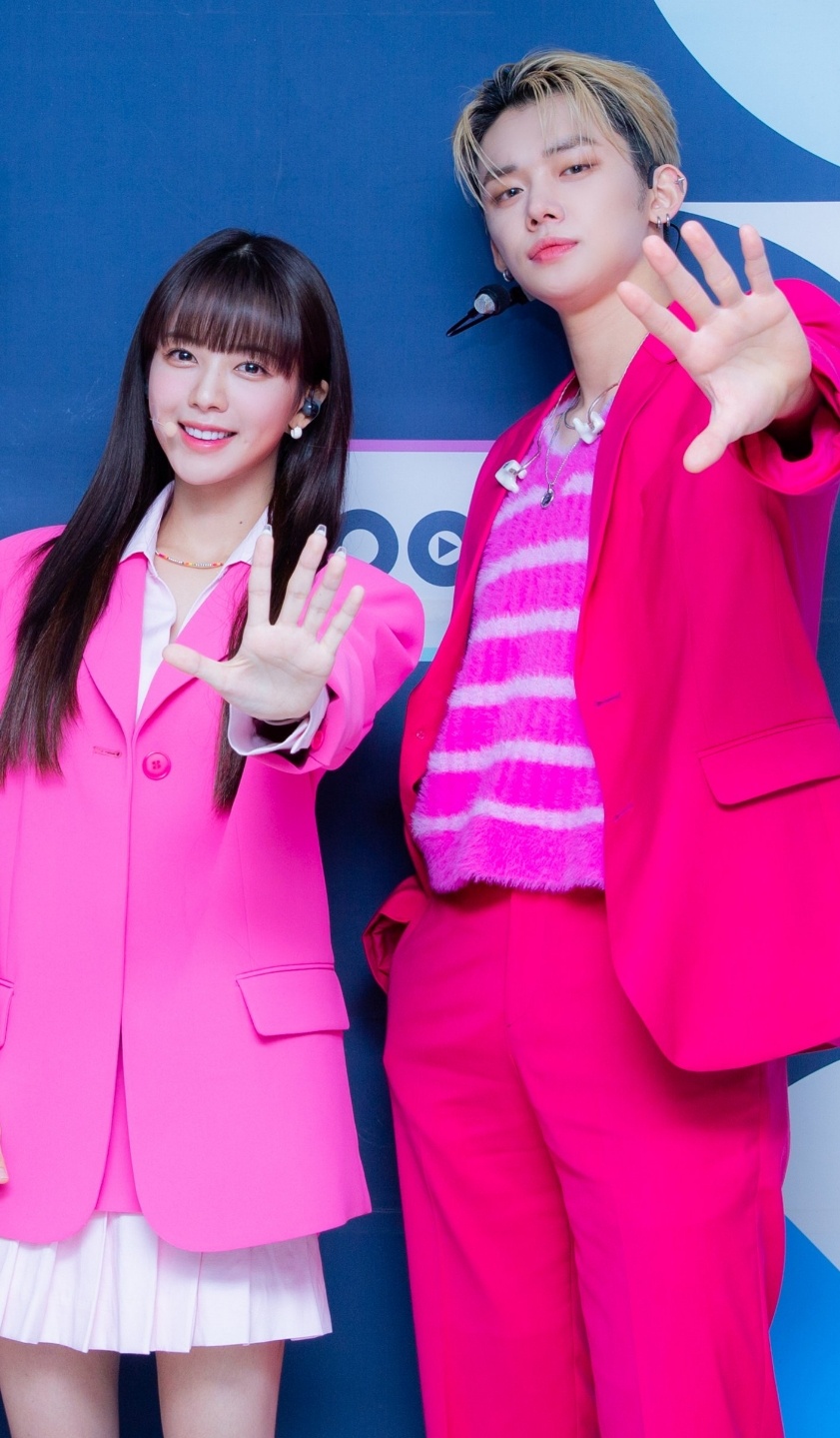 [잡담] 헐!! 노정의랑 연준 인가 엠씨야?? 와 둘 다 인가랑 찰떡이다... | 인스티즈