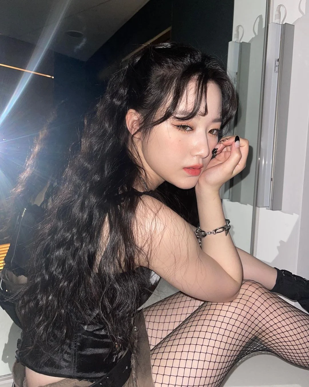 [잡담] 사람 피부가 어떻게 이렇지 ? ... | 인스티즈