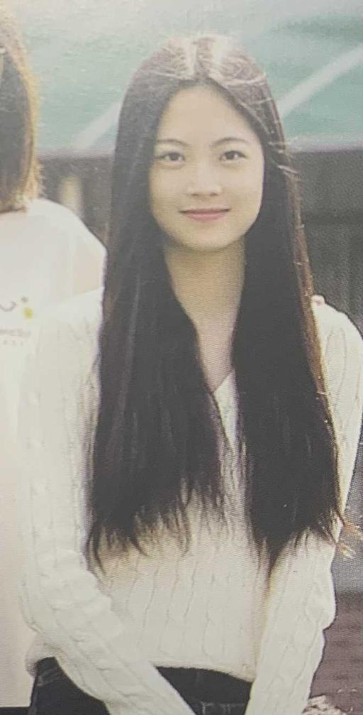 [잡담] 르세라핌 홍은채 뉴과사 중학교 졸사랑 썰 몇 개 | 인스티즈