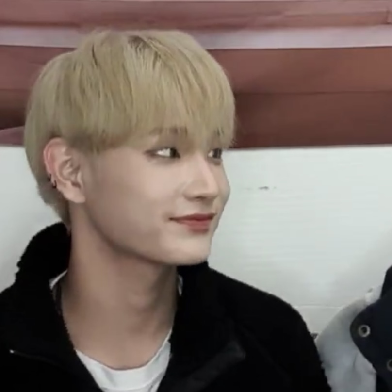 [OnAir] 이렇게 귀여운앤데 프로필을 그렇게 찍어놓다니.... | 인스티즈