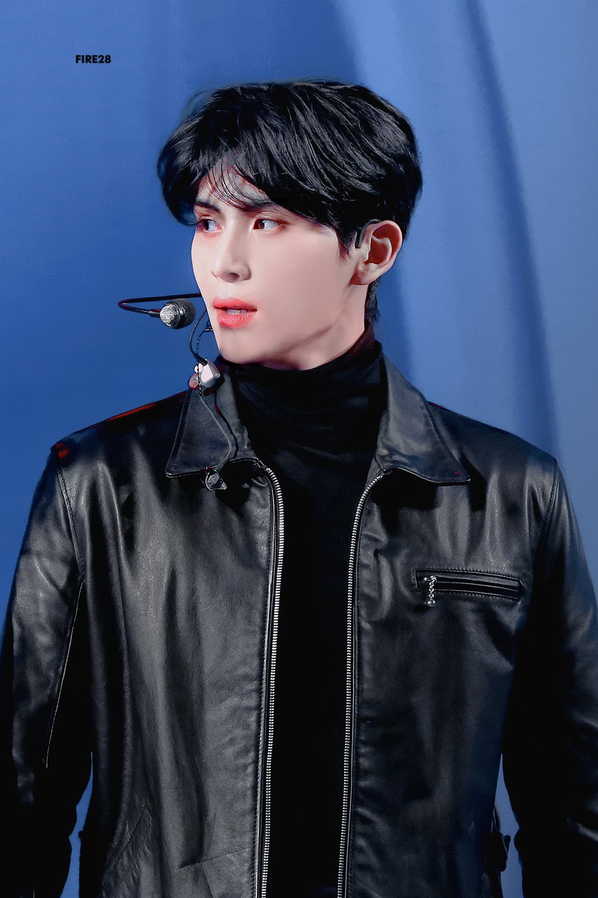 [잡담] 솔직히... 이 얼굴은 보험 넣어줘야 하는거 아니야? | 인스티즈