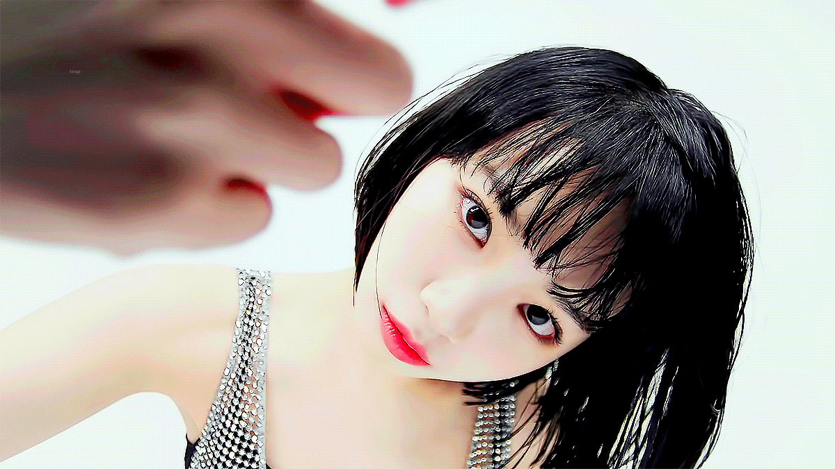 [잡담] 근데 김채원 똑단발은 개이쁨...완전 취저 | 인스티즈