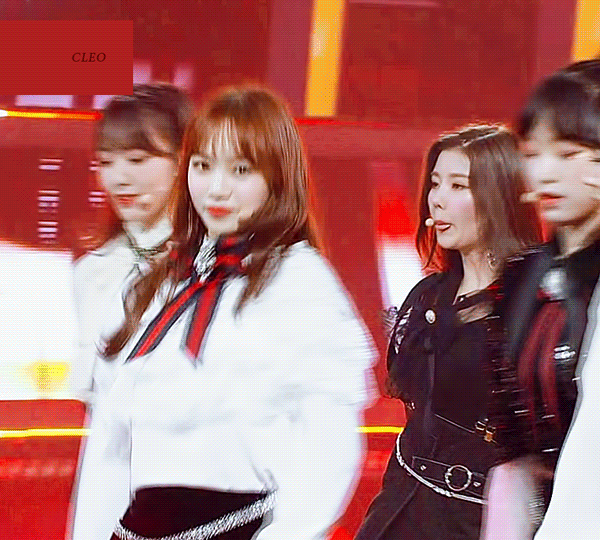 [잡담] 큰방에서 반응 좋았던 채원이 움짤 몇개 놓고 갑니다.... | 인스티즈