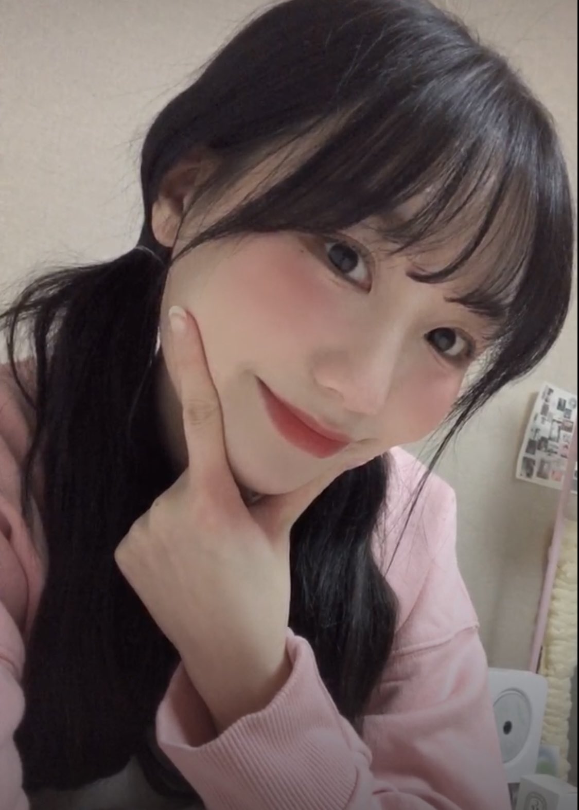 [잡담] 류수정 방금 라방 했는데 아무래도 러블리함 최고인듯 | 인스티즈