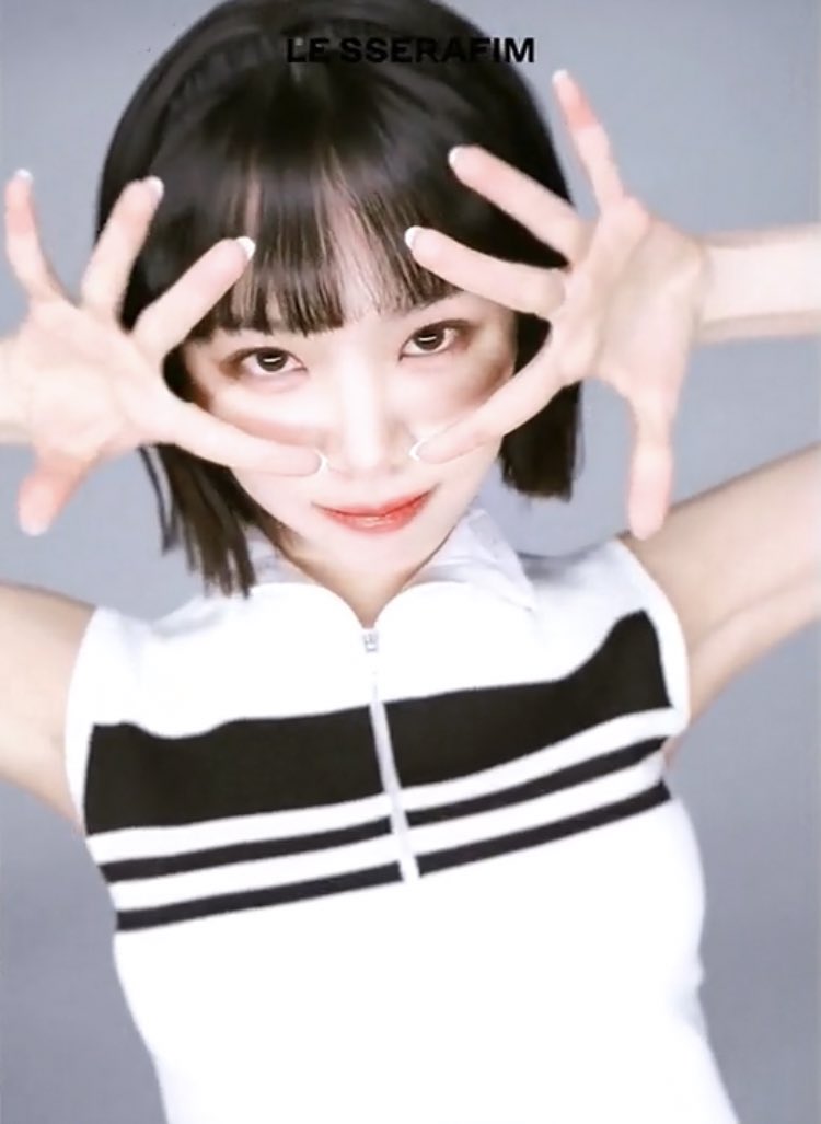 [잡담] 김채원 예전보다 지금이 더 관심가는데 왜지...??? | 인스티즈