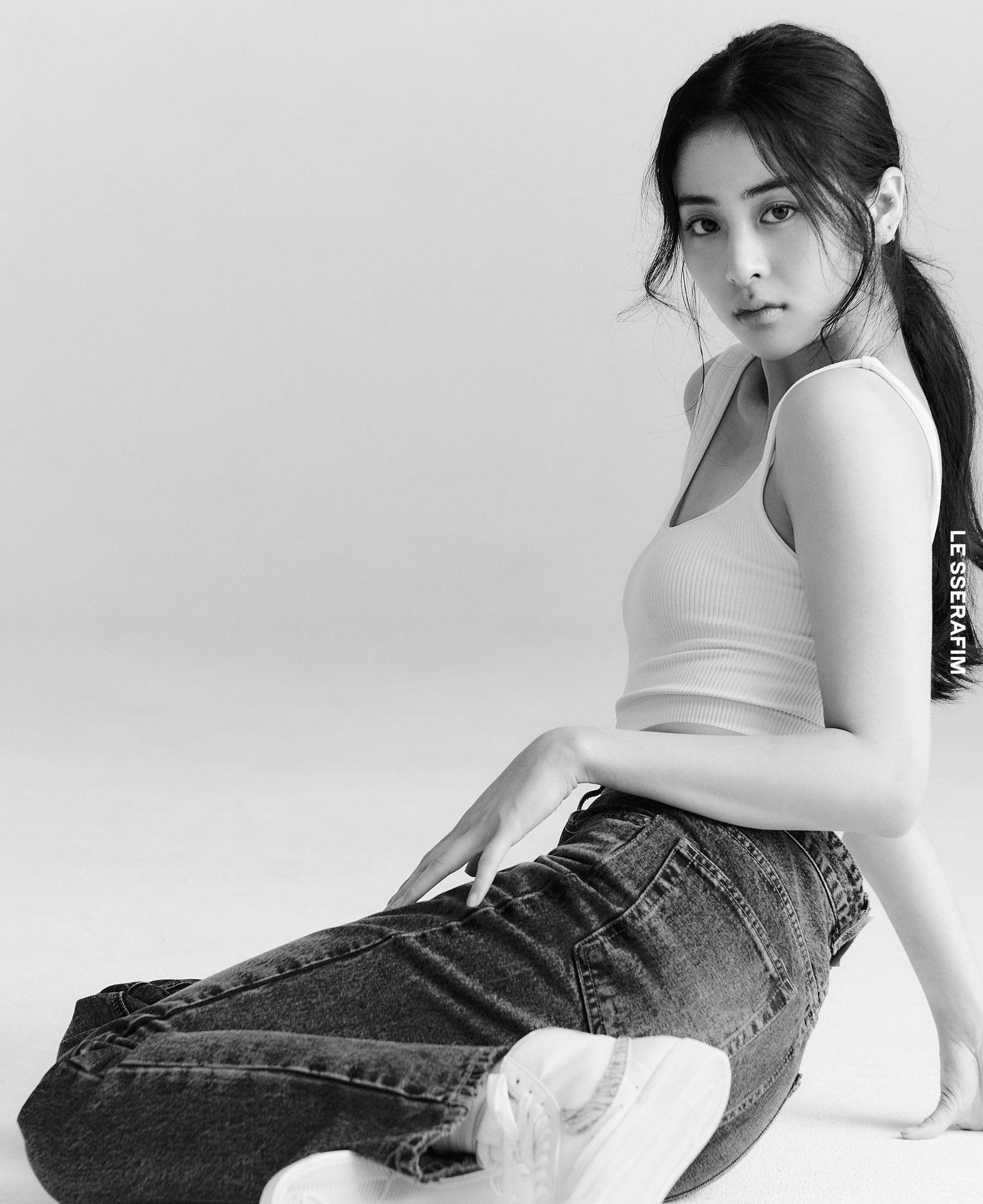 [잡담] 내기준 르세라핌 허윤진이 티저 영상부터 사진까지 다 제일 잘뽑힌듯 | 인스티즈