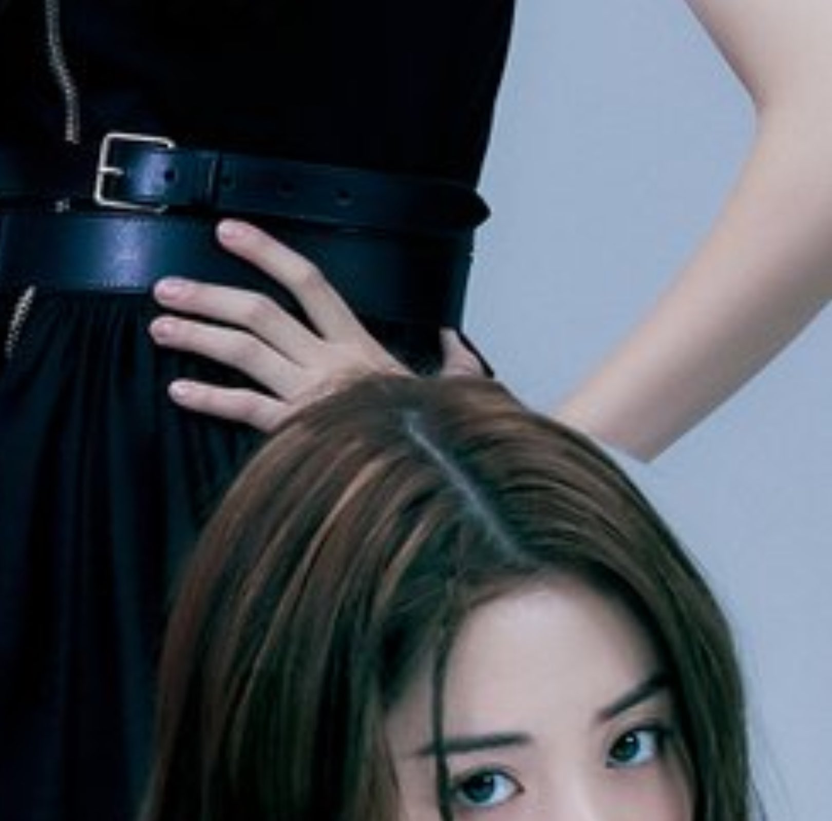 [잡담] 르세라핌 드레스 단체짤 합성 같은 이유?? | 인스티즈