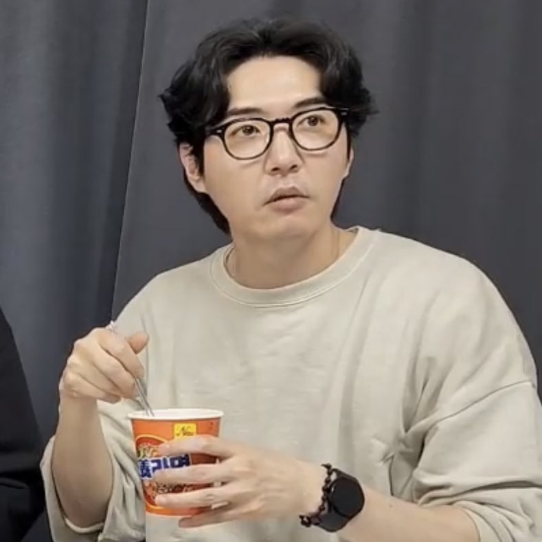 [잡담] 내 최애가 라면을 안좋아하고 탄산을 살면서 한번도 안마셔봤다니까 데니안 반응 | 인스티즈