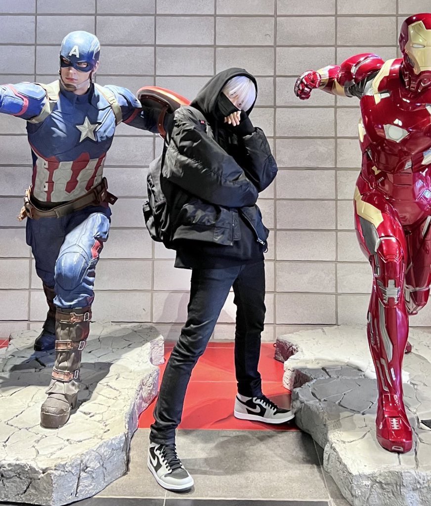 [잡담] 4세대 02년생 남돌중에 개슬린더 몸매에 비주얼 멤버 추천합니다 | 인스티즈