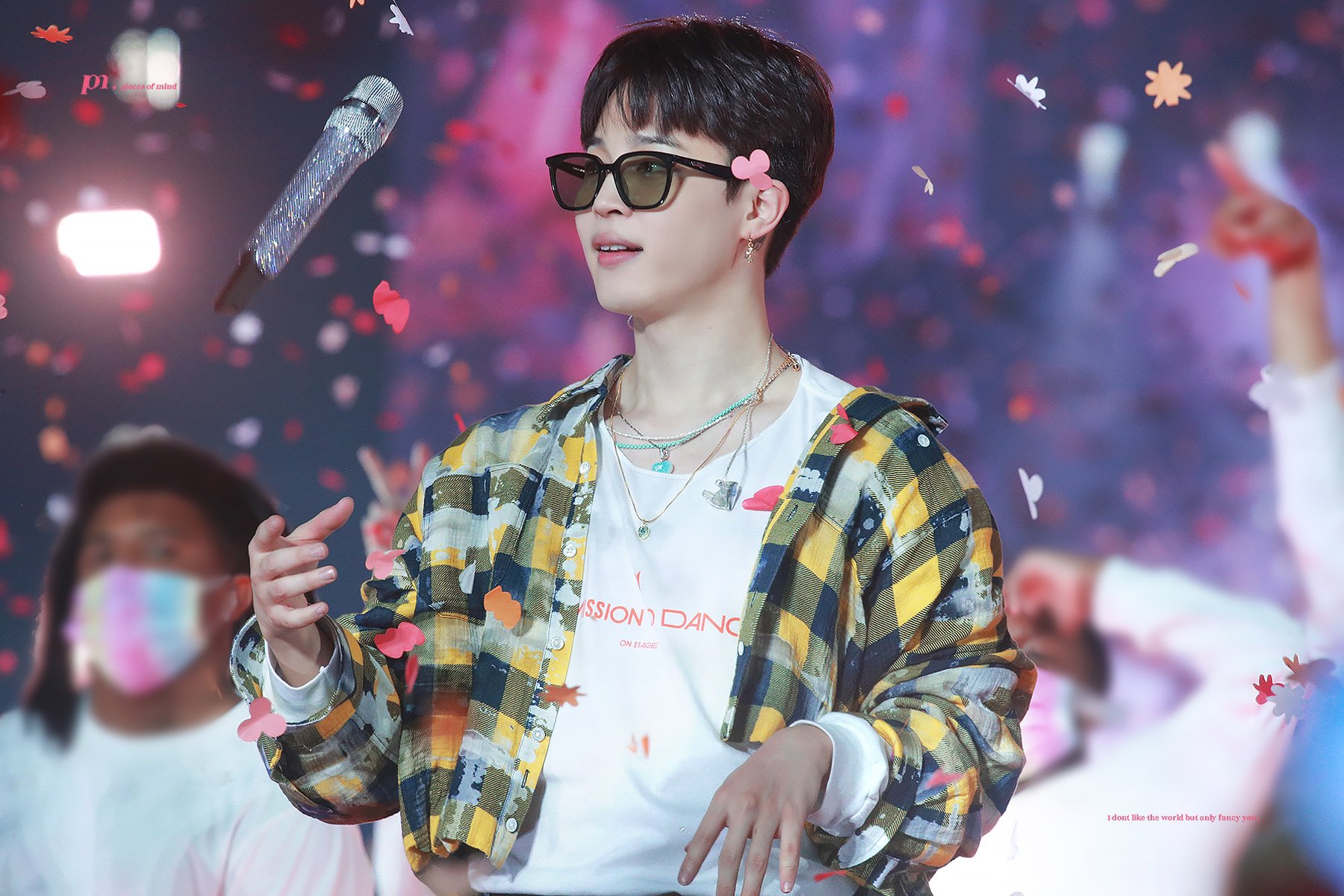 [잡담] 방탄 지민이 앞머리 약간 쥐파먹 스타일인데 | 인스티즈