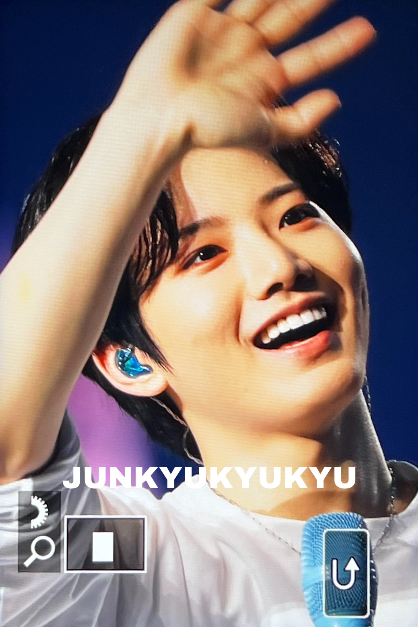 [잡담] 어떻게 안 사랑해요 이렇게 웃고만 있는데.. | 인스티즈