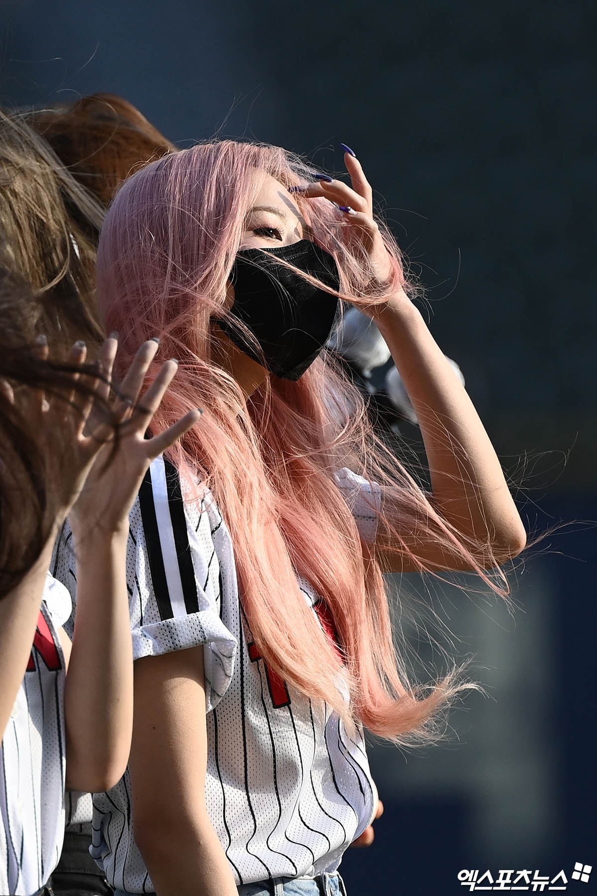 [잡담] 지니 기사사진 무슨일 | 인스티즈