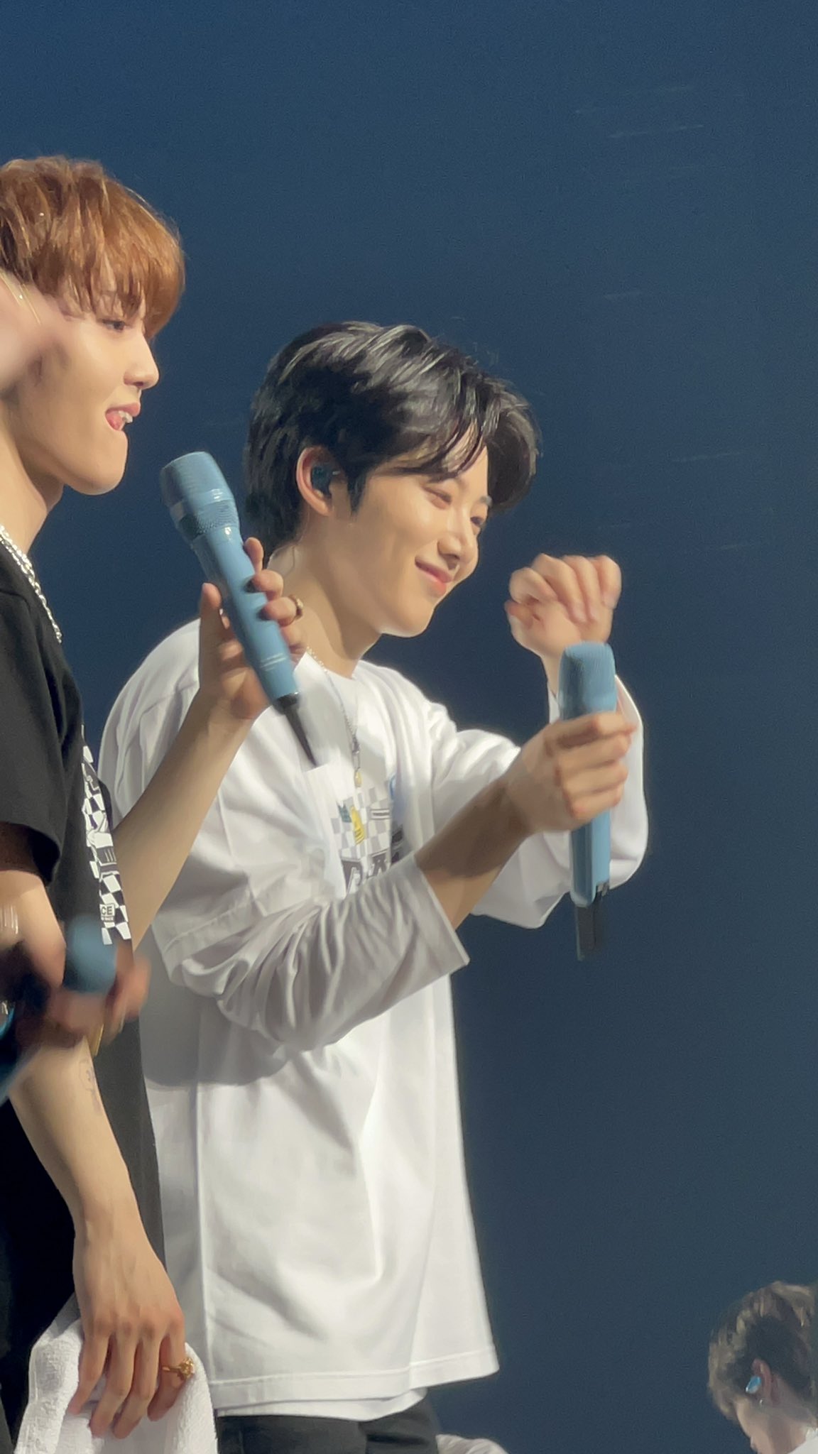 [잡담] 어떻게 안 사랑해요 이렇게 웃고만 있는데.. | 인스티즈