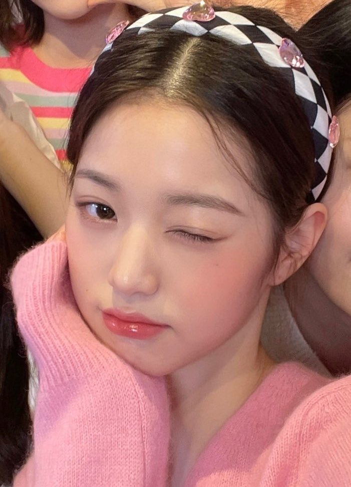 [잡담] 원영이 이게 사복이고 혼자 꾸민거라능게 ㄹㅈㄷ 자기잘알공쥬임 | 인스티즈