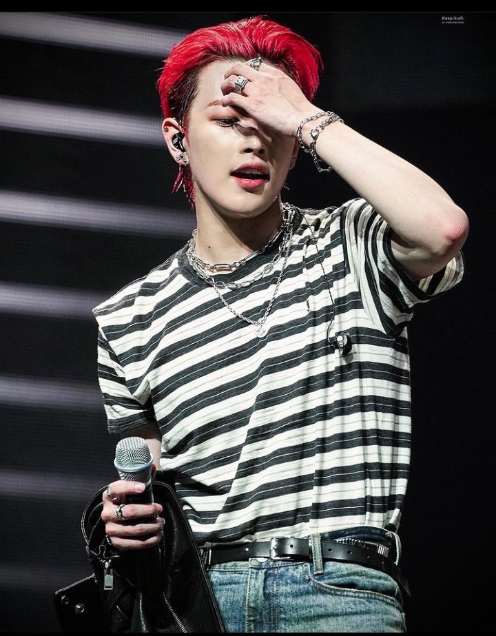 [잡담] 어떤 스타일링이든 찰떡같이 어울려서 스타일리스트가 온갖 실험 다 해본다는 게 학계의 정설.. | 인스티즈