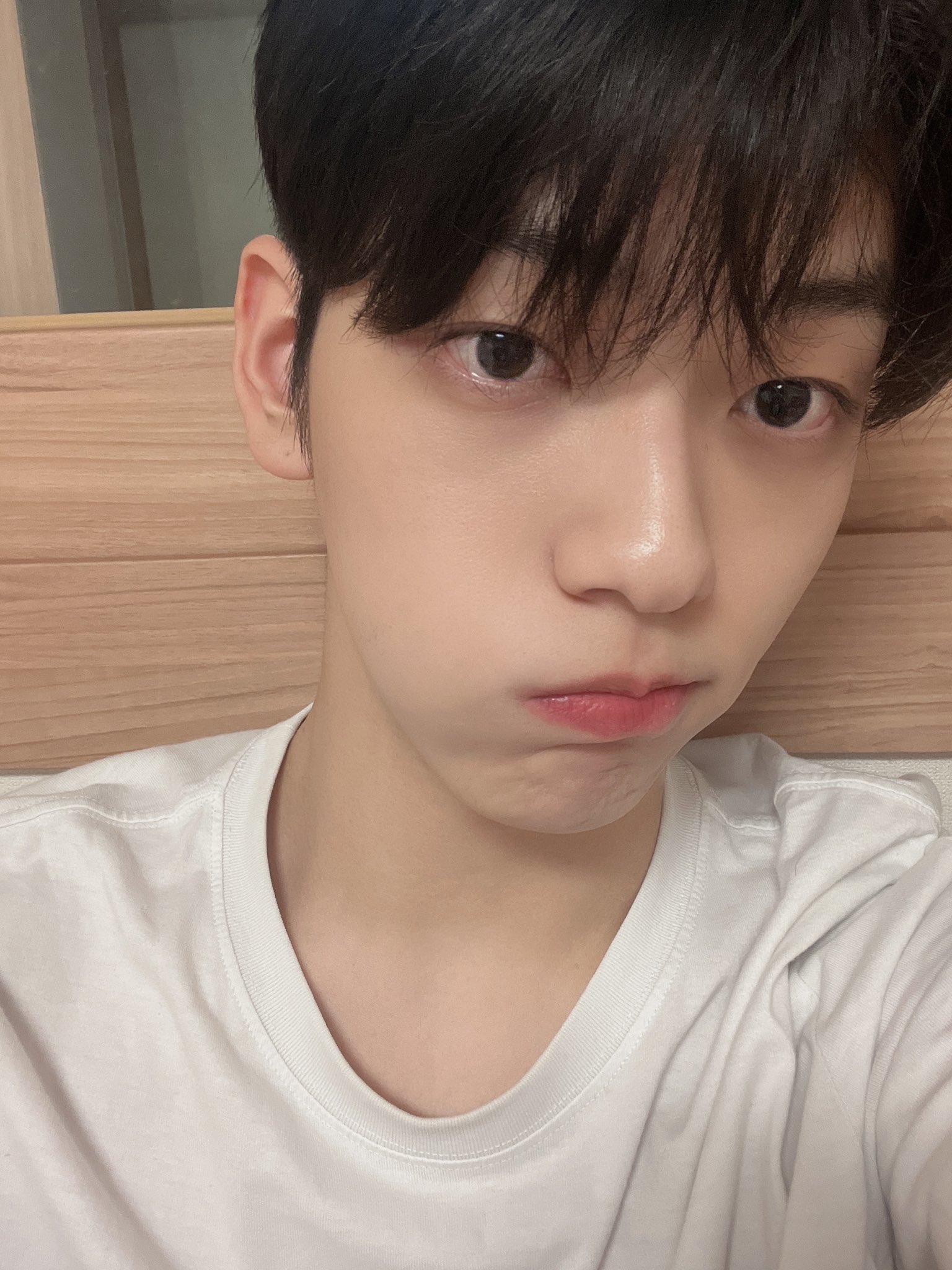 [잡담] 최수빈 잘자라면서 올린 셀카가 | 인스티즈