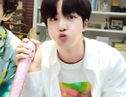 [잡담] 이 사람이 방탄 맏형이라니? | 인스티즈