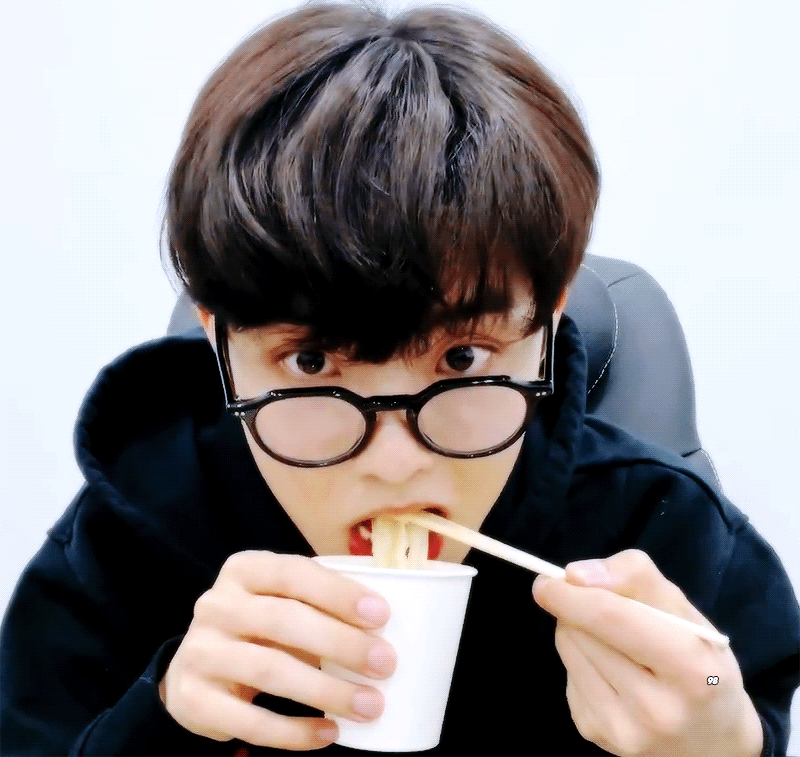 [잡담] 내가 더보이즈 큐 관련해서 유일하게 못고르겠는거ㅋㅋㅋ🥲 | 인스티즈