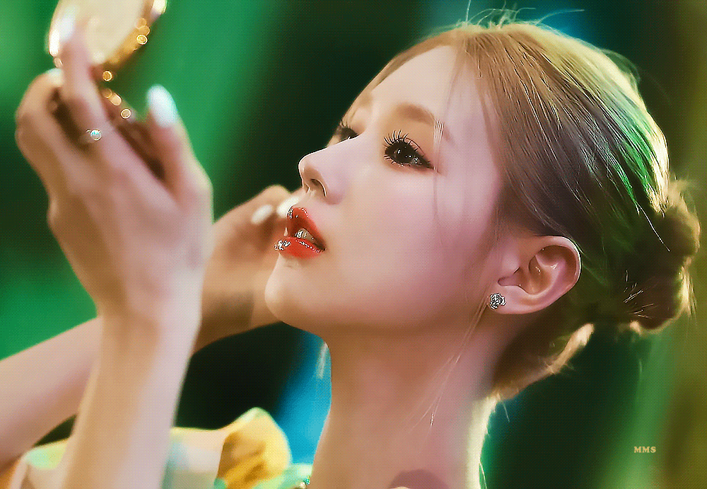 [잡담] 조미연 무드필름 볼때마다 너무 예뻐서 놀래 | 인스티즈