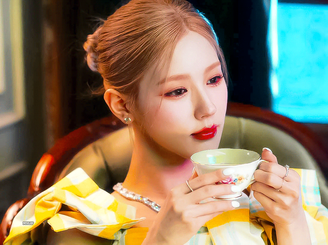 [잡담] 조미연 무드필름 볼때마다 너무 예뻐서 놀래 | 인스티즈