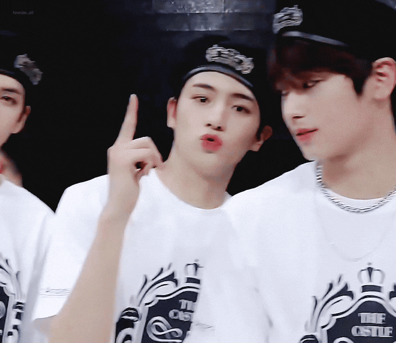 [잡담] 더보이즈 덥뮤다 얼굴 자랑합니다✋🏼 | 인스티즈