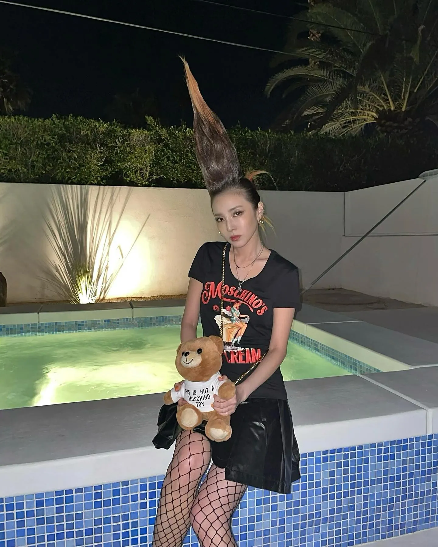 [잡담] 이런 스타일은 진짜 산다라니까 어울리는 거 같음 | 인스티즈