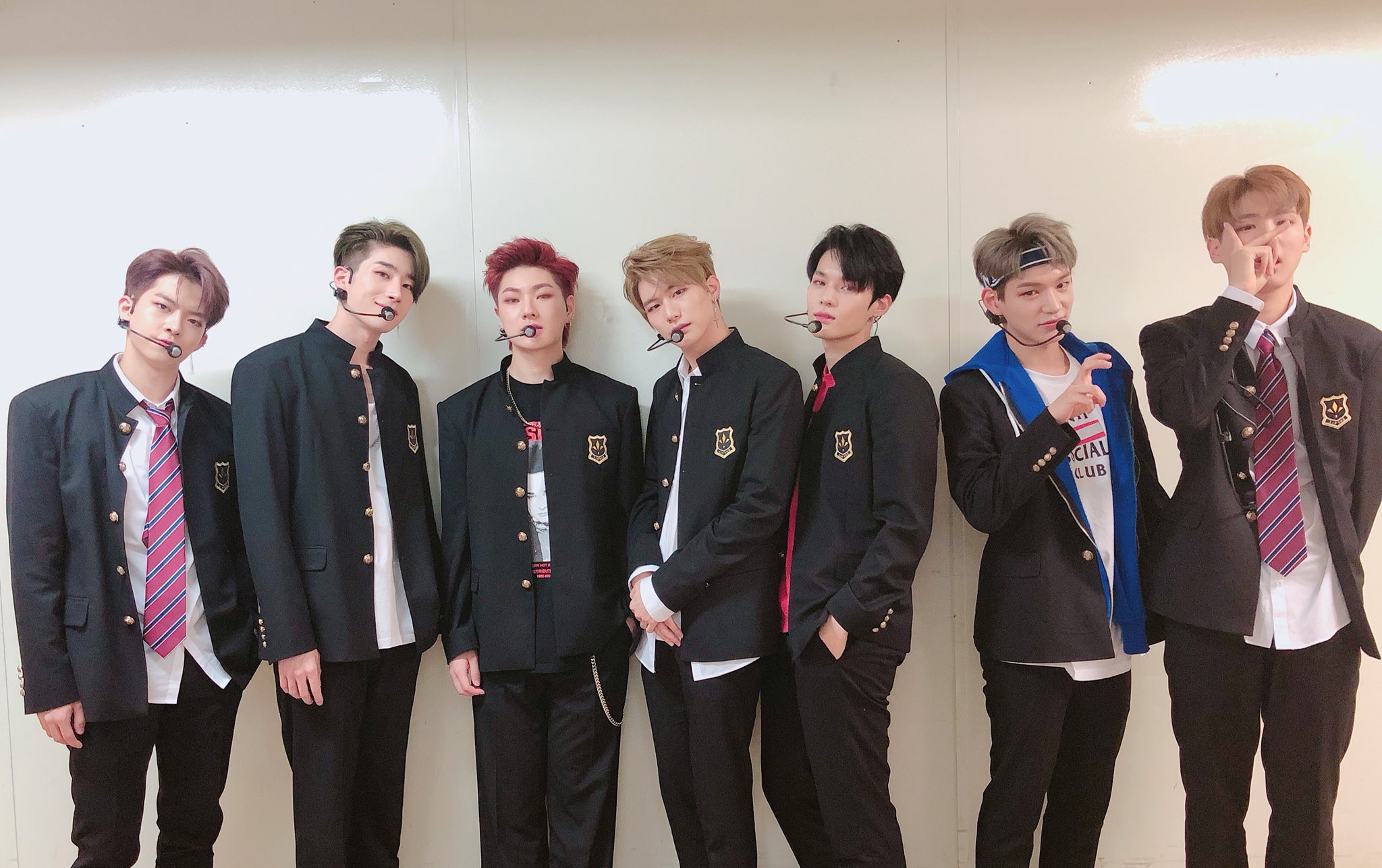 [잡담] 빅톤 이번주 엠카에서 오월애 한다는데.. 그 코디님들,, | 인스티즈