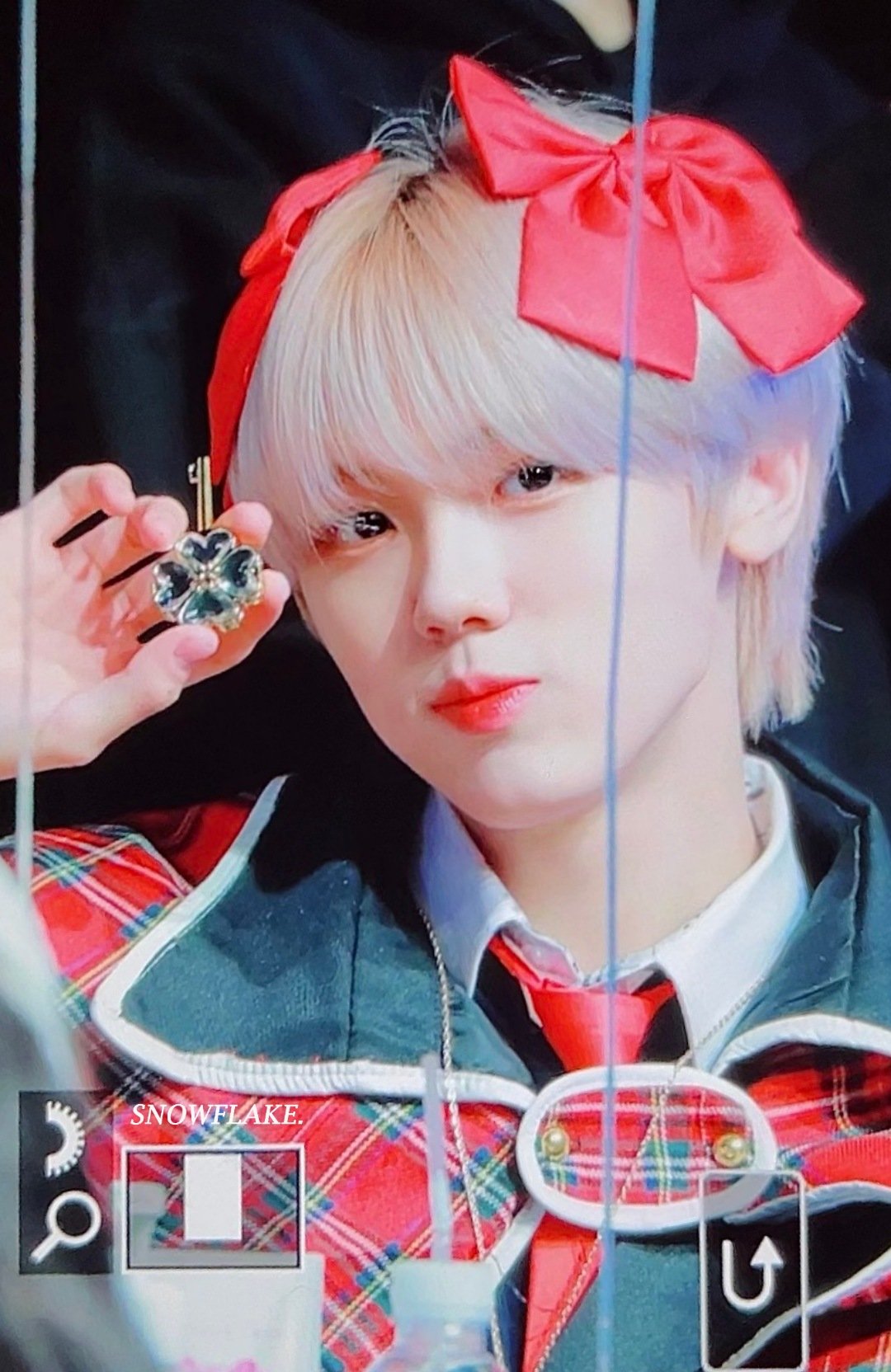 [잡담] 진짜 아이돌!! 처럼 생김.. | 인스티즈