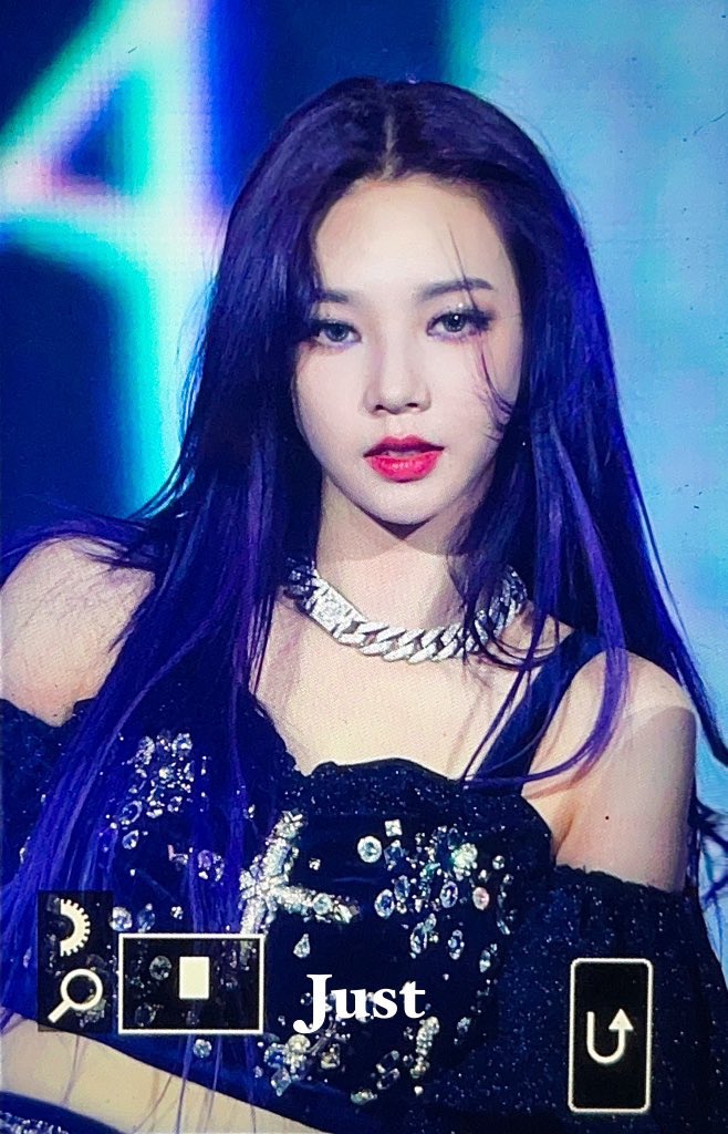 [잡담] 카리나 코첼라 프리뷰 떴다 | 인스티즈