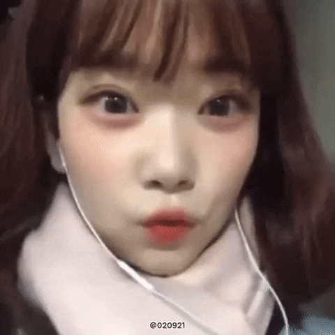 [잡담] 츠키 데뷔 전 과사에서 나타나는 분위기가 너어어무 좋다 청순작렬이셔 | 인스티즈