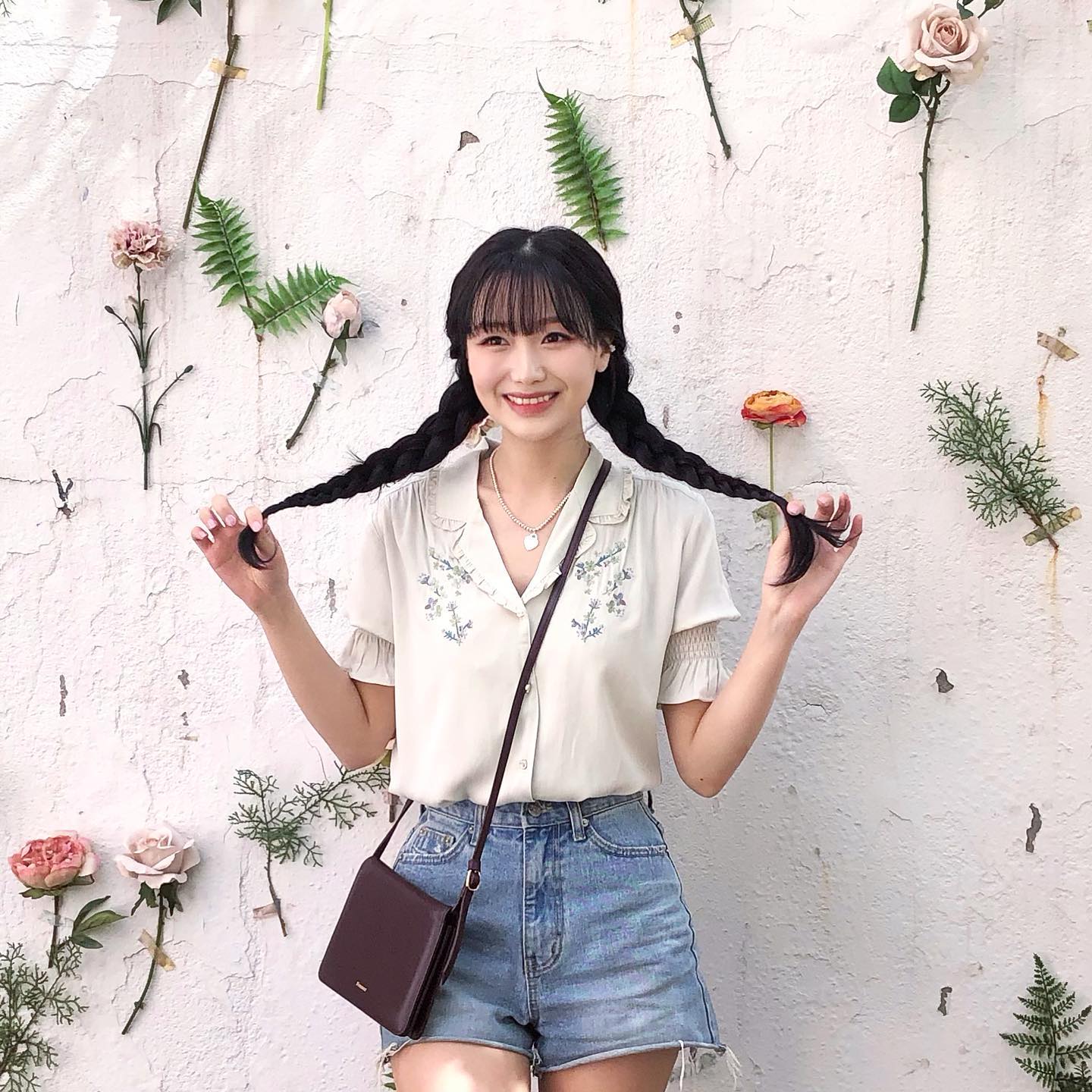 [잡담] 봄 ,키치를 의인화하면 류수정이야 진짜 장담합니다 | 인스티즈