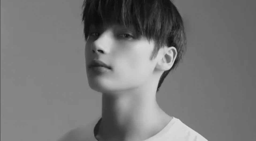 [잡담] 이런건 타팬한테 물어봐야지.. 어떤 컨셉이 더 잘나온 거 같아..? | 인스티즈