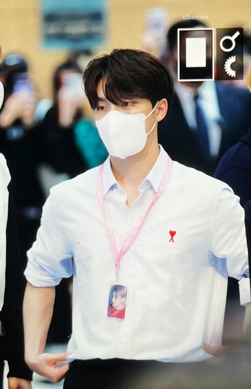 [잡담] 어린 나이에 빨리 승진하신 팀장님 같아 막내가 이래도 되는 거야? | 인스티즈