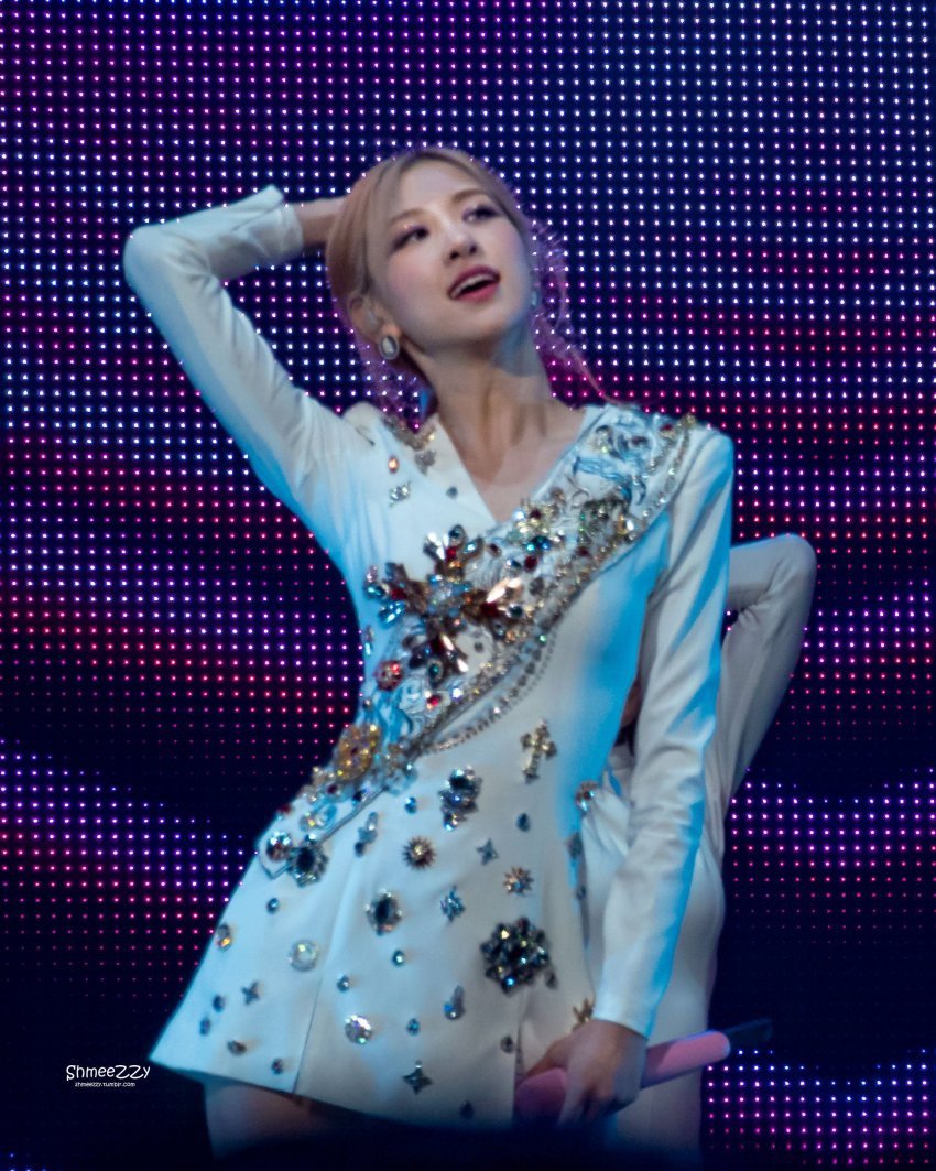 [잡담] 이거 두 개 그나마 로제 실물짤 같다... | 인스티즈